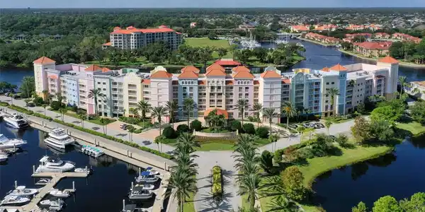 102 YACHT HARBOR DRIVE
