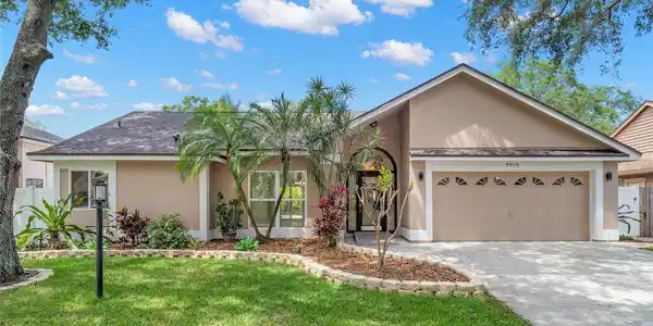 9950 ASHLEY DR