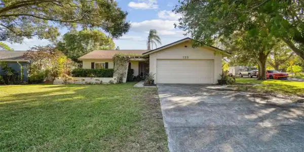 133 N BAY HILLS BOULEVARD