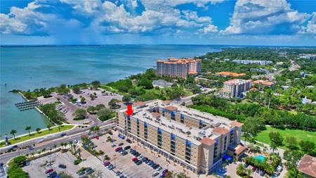 1064 TAMIAMI