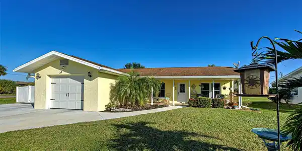790 CORAL WAY