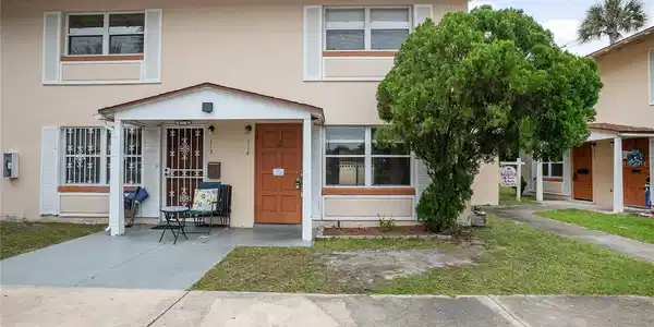 1600 S PALMETTO AVENUE