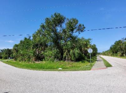 409 SUNSET BOULEVARD E