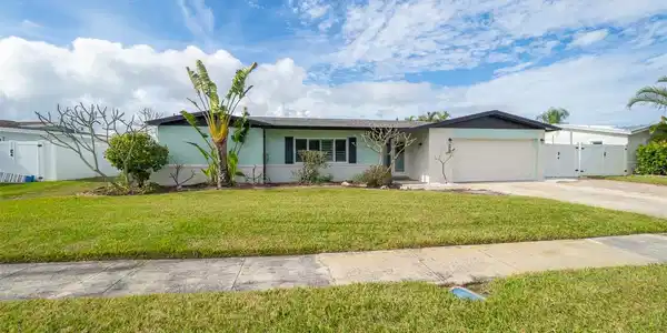 1765 CANAL COURT