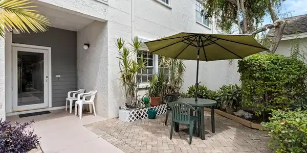 11455 HARBOR