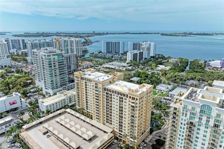 750 N TAMIAMI TRAIL