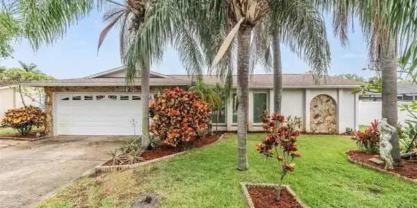 12073 BONNIE TERRACE