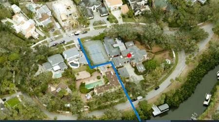 5002 S SHORE CREST CIRCLE