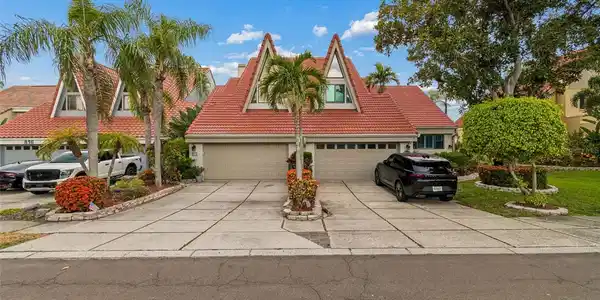 820 SYMPHONY ISLES BOULEVARD