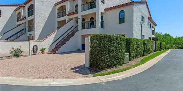 137 MARINA BAY DRIVE