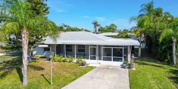 4909 LEMON BAY DRIVE