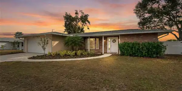 6637 BOWLINE DRIVE