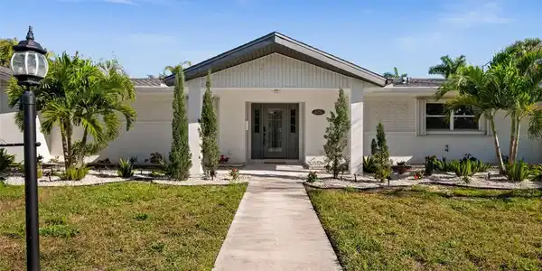 625 W OLYMPIA AVENUE