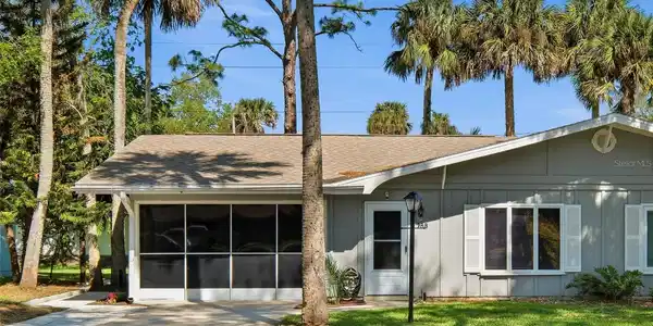28 COUNTRY CLUB DRIVE