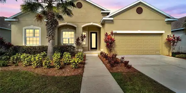 5106 COASTAL SCENE DRIVE