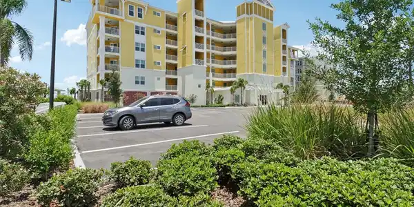 7 RIVERWALK DRIVE
