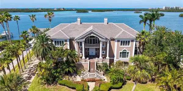 112 OSPREY POINT DRIVE
