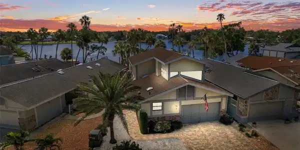 5248 S RIVERVIEW CIRCLE