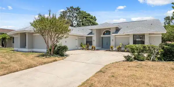 2802 SUMMERVALE DRIVE