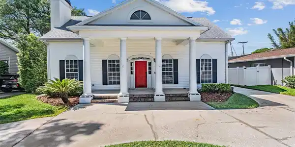 3220 W BAY VILLA AVENUE