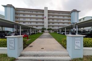 1000 TARPON CENTER