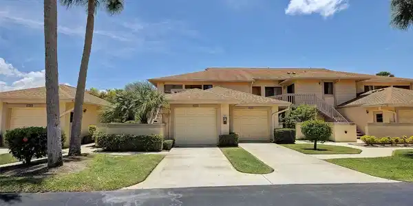 2004 LONGPOINTE CIRCLE