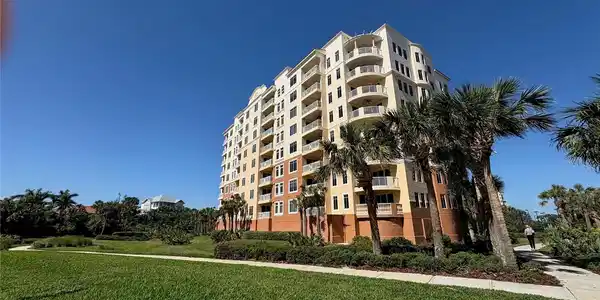 250 MINORCA BEACH WAY