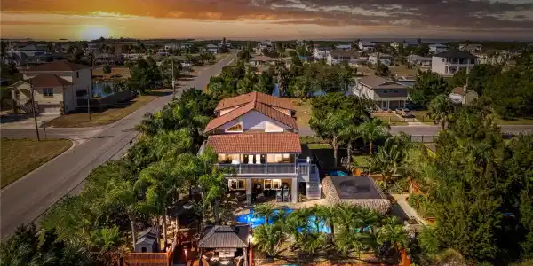3308 OLEANDER DRIVE