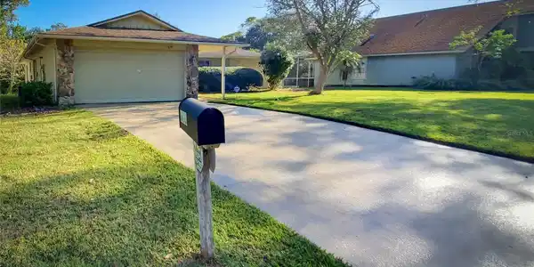 316 BAY HILLS