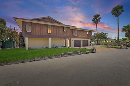588 BAYVIEW DRIVE