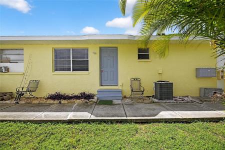 1049 APOLLO BEACH BOULEVARD