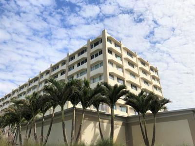 100 BLUFF VIEW DRIVE