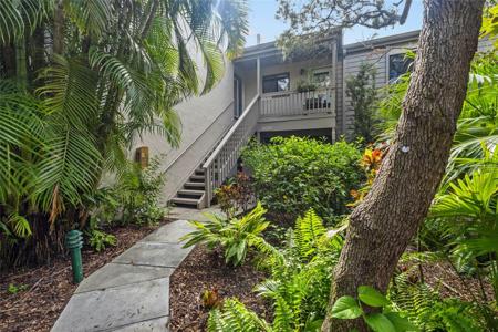 1523 CLOWER CREEK DRIVE