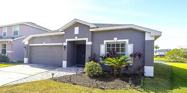 8618 TIDAL BAY LANE