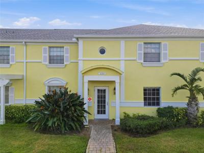 220 POMPANO DRIVE SE