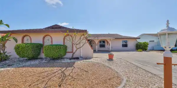 6511 SANTIAGO COURT