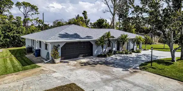 5841 OSPREY ROAD