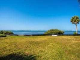 3923 BAY SHORE