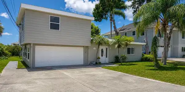 4824 LIMESTONE DRIVE