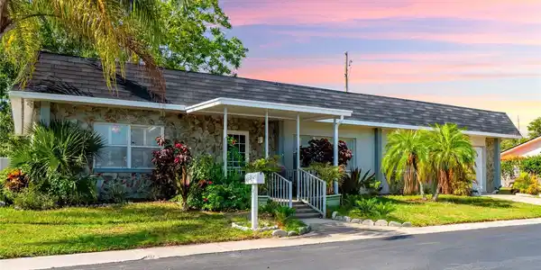 13940 ANONA HEIGHTS DRIVE