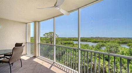 385 N POINT ROAD