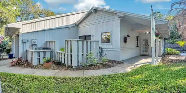 4310 GULL COVE