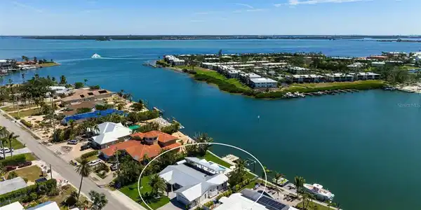 527 KEY ROYALE DRIVE
