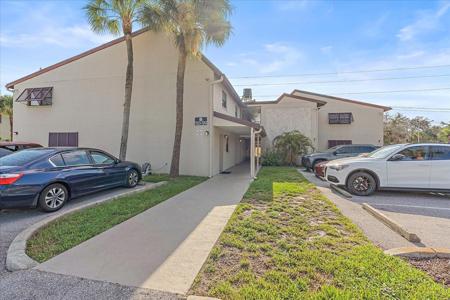 7229 CLOISTER