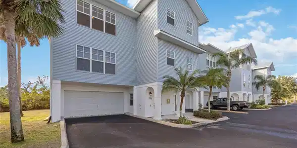 3923 CAPE HAZE DRIVE