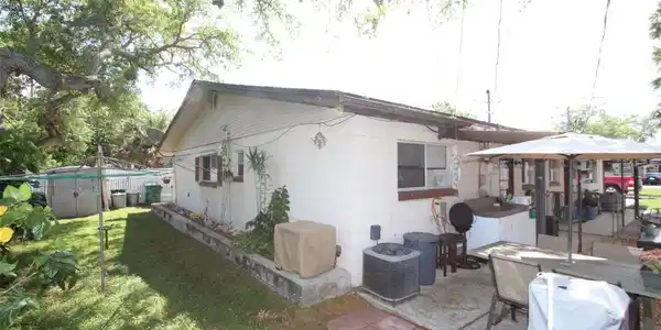 181 OAK AVENUE