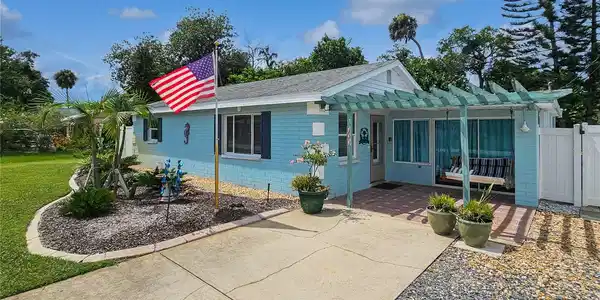 121 E YELKCA TERRACE