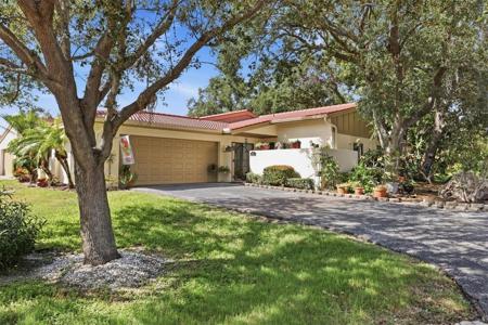 6421 SUN EAGLE LANE