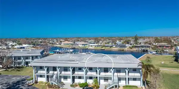 150 ENGLEWOOD ISLES PARKWAY