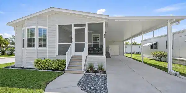 40 SHADY LANE